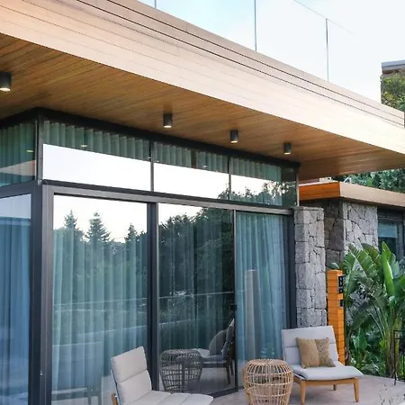 Hotel Birdcage 33 - Adult Only