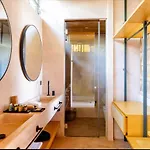 Birdcage 33 - Adult Only فندق يالِكافاك