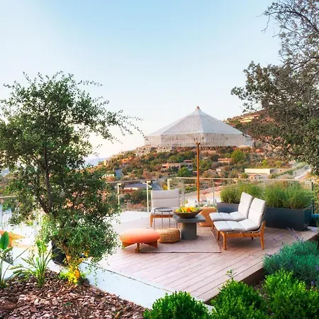 Birdcage 33 - Adult Only Otel