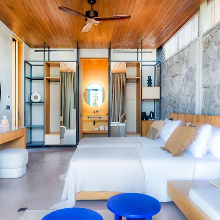 Birdcage 33 - Adult Only