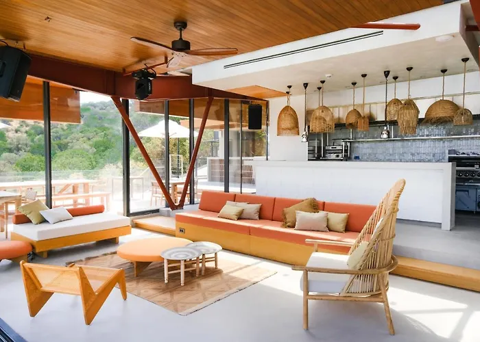 מלון Birdcage 33 - Adult Only *