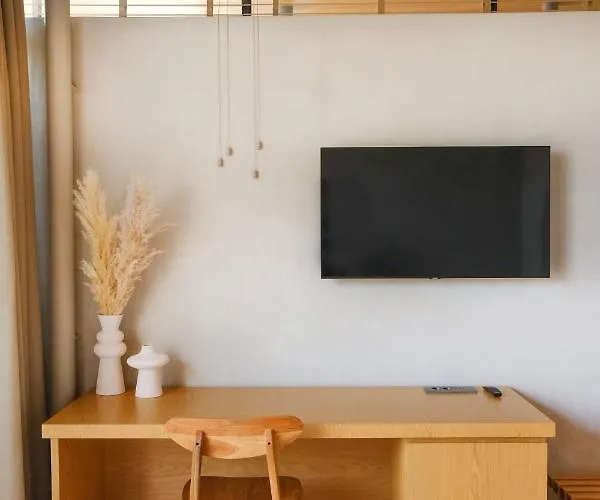 Birdcage 33 - Adult Only