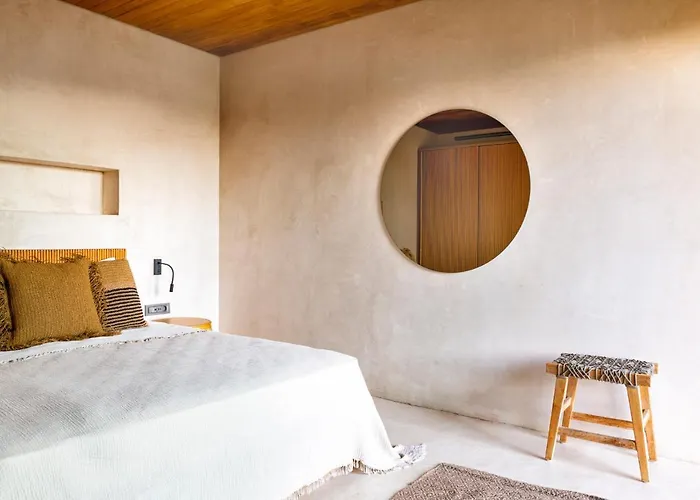 מלון Birdcage 33 - Adult Only *