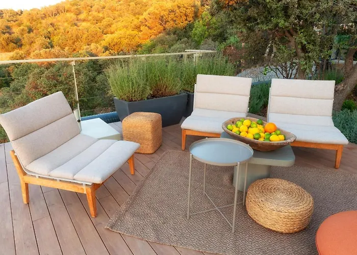 Birdcage 33 - Adult Only מלון