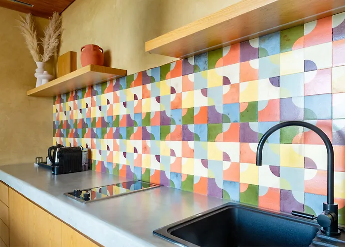 מלון Birdcage 33 - Adult Only יאליקאבאק